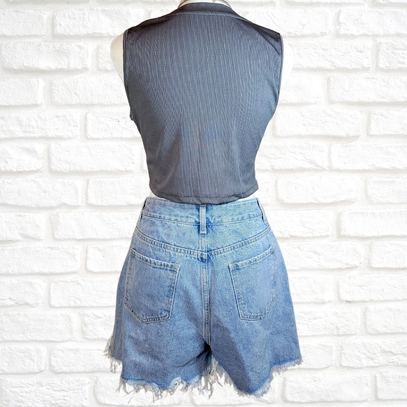 High Rise Jean Shorts Rhinestone Pockets Rough Edge Cut Off Distressed Shorts M - Picture 9 of 15
